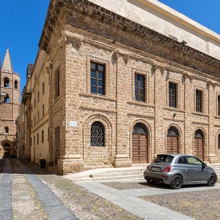 Ferienwohnung La Finestra Sul Teatro Alghero Exterior foto