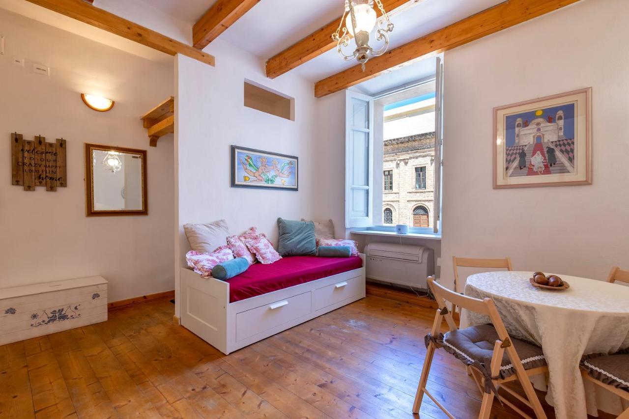 Ferienwohnung La Finestra Sul Teatro Alghero Exterior foto
