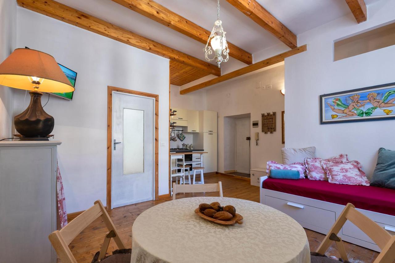 Ferienwohnung La Finestra Sul Teatro Alghero Exterior foto