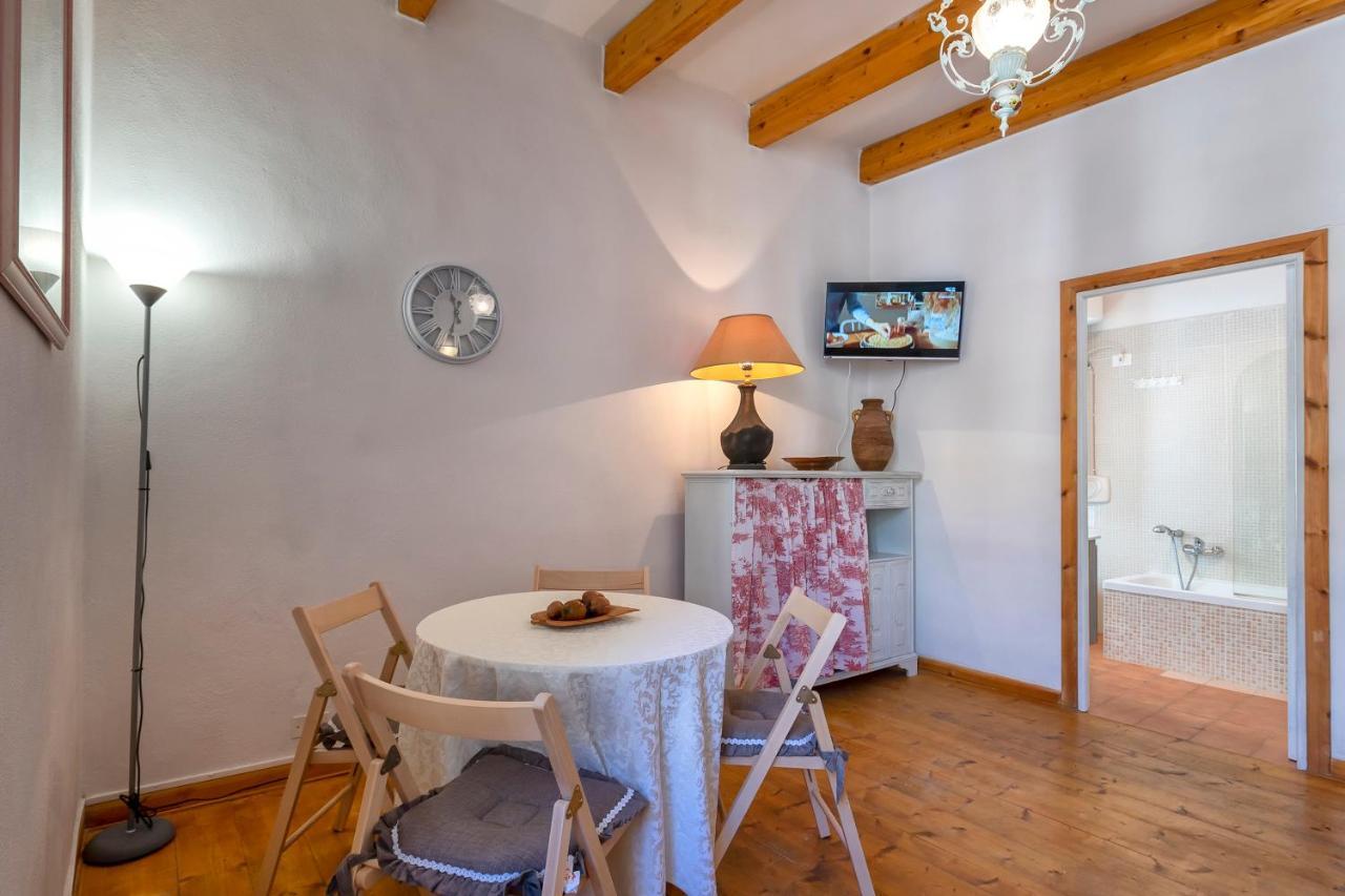 Ferienwohnung La Finestra Sul Teatro Alghero Exterior foto
